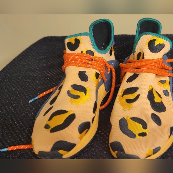Leopard Print Sneakers with Orange Accents Pharrell NMD Adidas - Picture 2 of 12